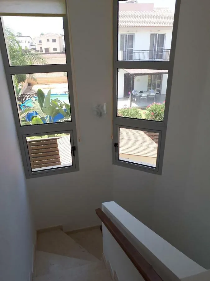 Villa Bouboulina Cyprus 圣纳帕